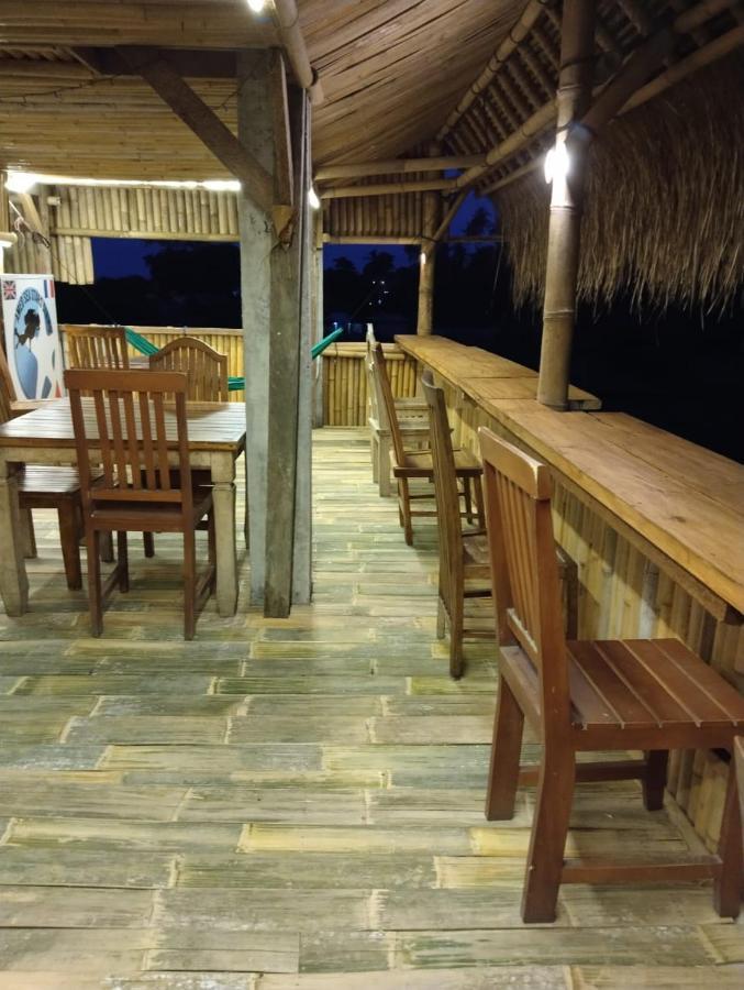 Amed Stop Inn Homestay, Rooftop Restaurant And Bar Екстериор снимка